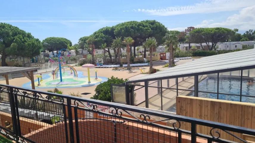 Hotel Chez Boby ! à Canet-en-Roussillon Extérieur photo